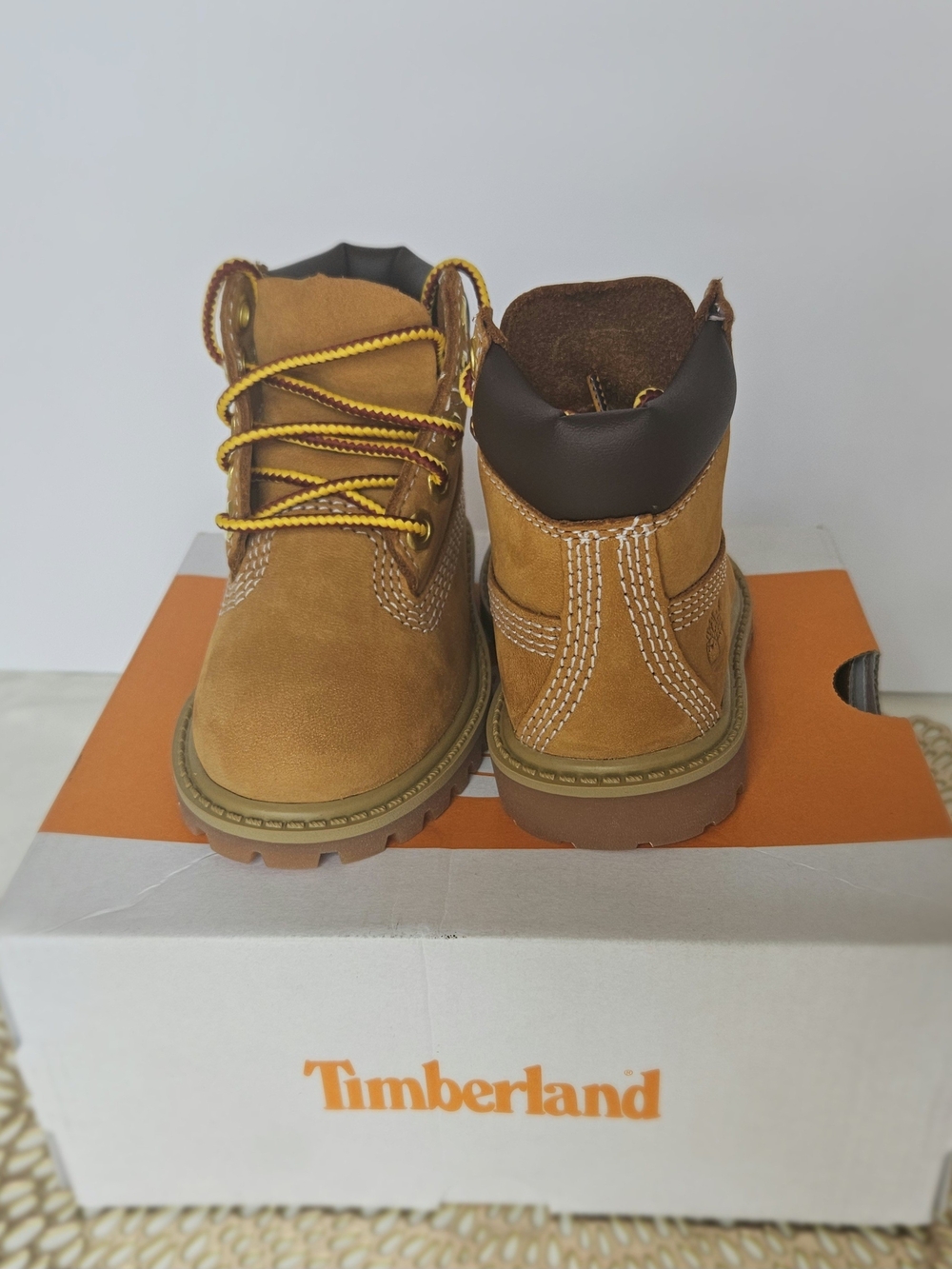 ​Timberland Premium 6-Inch Lace Waterproof Boot Wheat Toddler Size 4 - Picture 3 of 9